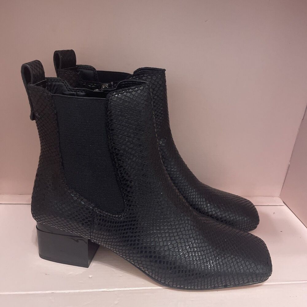 Franco Sarto Black Reptile Chelsea Boots Waxton Size 8 1/2 8.5 M NEW